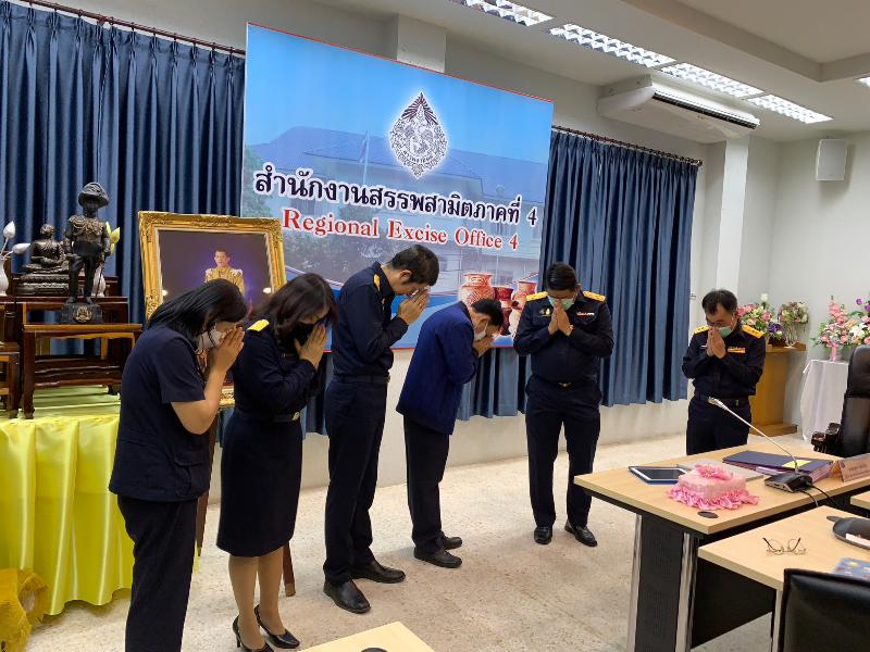 ภาพถ่าย ใช้ปุ่มลูกศร ซ้าย หรือ ขวา เลื่อนภาพถ่าย หรือปุ่มสามเหลี่ยมฉายภาพอัตโนมัติ  ถ้าต้องการบันทึกภาพ ใช้เมาส์คลิกขวาเลือกหัวข้อ  เป็นรูปภาพเป็น.. หรือ save as.. แสดงเต็มจอภาพ กุดปุ่ม F11 