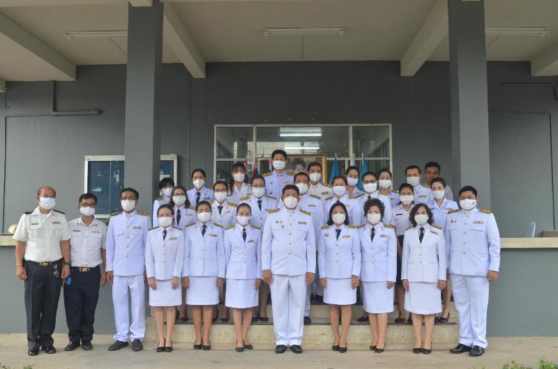 ภาพถ่าย ใช้ปุ่มลูกศร ซ้าย หรือ ขวา เลื่อนภาพถ่าย หรือปุ่มสามเหลี่ยมฉายภาพอัตโนมัติ  ถ้าต้องการบันทึกภาพ ใช้เมาส์คลิกขวาเลือกหัวข้อ  เป็นรูปภาพเป็น.. หรือ save as.. แสดงเต็มจอภาพ กุดปุ่ม F11 