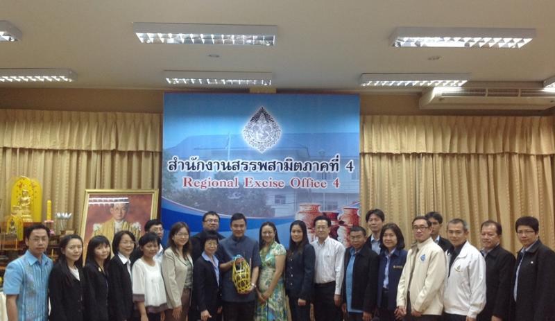 ภาพถ่าย ใช้ปุ่มลูกศร ซ้าย หรือ ขวา เลื่อนภาพถ่าย หรือปุ่มสามเหลี่ยมฉายภาพอัตโนมัติ  ถ้าต้องการบันทึกภาพ ใช้เมาส์คลิกขวาเลือกหัวข้อ  เป็นรูปภาพเป็น.. หรือ save as.. แสดงเต็มจอภาพ กุดปุ่ม F11 