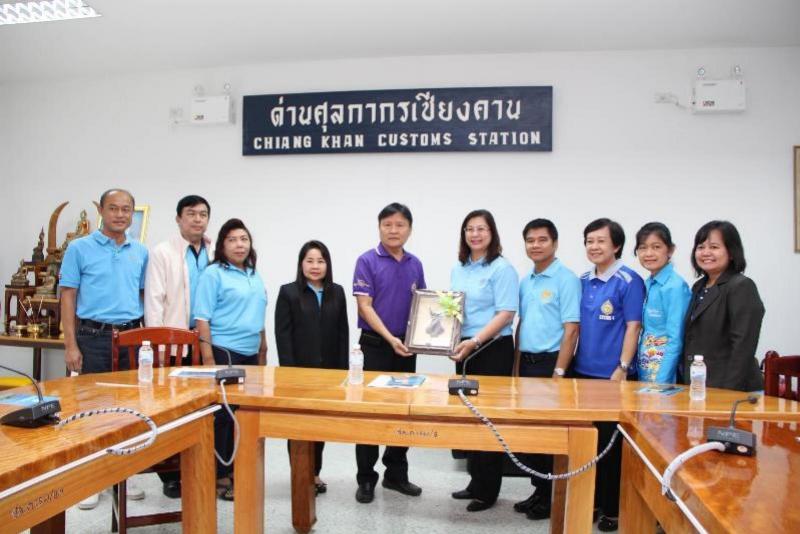 ภาพถ่าย ใช้ปุ่มลูกศร ซ้าย หรือ ขวา เลื่อนภาพถ่าย หรือปุ่มสามเหลี่ยมฉายภาพอัตโนมัติ  ถ้าต้องการบันทึกภาพ ใช้เมาส์คลิกขวาเลือกหัวข้อ  เป็นรูปภาพเป็น.. หรือ save as.. แสดงเต็มจอภาพ กุดปุ่ม F11 