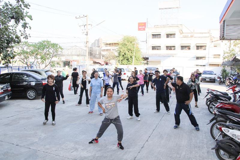 ภาพถ่าย ใช้ปุ่มลูกศร ซ้าย หรือ ขวา เลื่อนภาพถ่าย หรือปุ่มสามเหลี่ยมฉายภาพอัตโนมัติ  ถ้าต้องการบันทึกภาพ ใช้เมาส์คลิกขวาเลือกหัวข้อ  เป็นรูปภาพเป็น.. หรือ save as.. แสดงเต็มจอภาพ กุดปุ่ม F11 