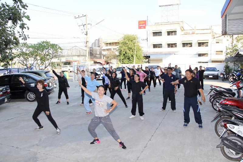 ภาพถ่าย ใช้ปุ่มลูกศร ซ้าย หรือ ขวา เลื่อนภาพถ่าย หรือปุ่มสามเหลี่ยมฉายภาพอัตโนมัติ  ถ้าต้องการบันทึกภาพ ใช้เมาส์คลิกขวาเลือกหัวข้อ  เป็นรูปภาพเป็น.. หรือ save as.. แสดงเต็มจอภาพ กุดปุ่ม F11 