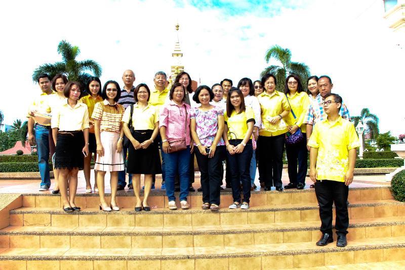 ภาพถ่าย ใช้ปุ่มลูกศร ซ้าย หรือ ขวา เลื่อนภาพถ่าย หรือปุ่มสามเหลี่ยมฉายภาพอัตโนมัติ  ถ้าต้องการบันทึกภาพ ใช้เมาส์คลิกขวาเลือกหัวข้อ  เป็นรูปภาพเป็น.. หรือ save as.. แสดงเต็มจอภาพ กุดปุ่ม F11 