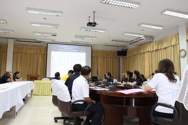 ภาพถ่าย ใช้ปุ่มลูกศร ซ้าย หรือ ขวา เลื่อนภาพถ่าย หรือปุ่มสามเหลี่ยมฉายภาพอัตโนมัติ  ถ้าต้องการบันทึกภาพ ใช้เมาส์คลิกขวาเลือกหัวข้อ  เป็นรูปภาพเป็น.. หรือ save as.. แสดงเต็มจอภาพ กุดปุ่ม F11 