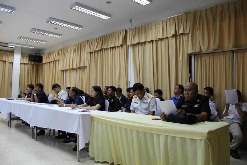 ภาพถ่าย ใช้ปุ่มลูกศร ซ้าย หรือ ขวา เลื่อนภาพถ่าย หรือปุ่มสามเหลี่ยมฉายภาพอัตโนมัติ  ถ้าต้องการบันทึกภาพ ใช้เมาส์คลิกขวาเลือกหัวข้อ  เป็นรูปภาพเป็น.. หรือ save as.. แสดงเต็มจอภาพ กุดปุ่ม F11 