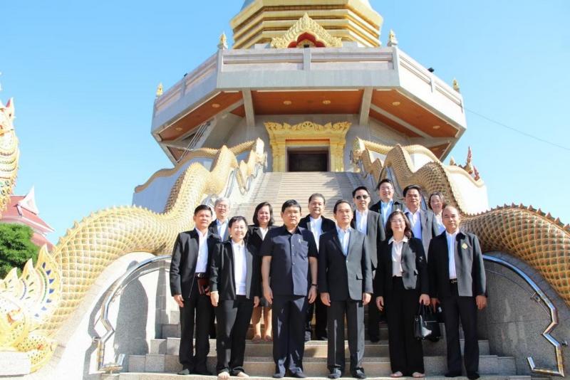 ภาพถ่าย ใช้ปุ่มลูกศร ซ้าย หรือ ขวา เลื่อนภาพถ่าย หรือปุ่มสามเหลี่ยมฉายภาพอัตโนมัติ  ถ้าต้องการบันทึกภาพ ใช้เมาส์คลิกขวาเลือกหัวข้อ  เป็นรูปภาพเป็น.. หรือ save as.. แสดงเต็มจอภาพ กุดปุ่ม F11 