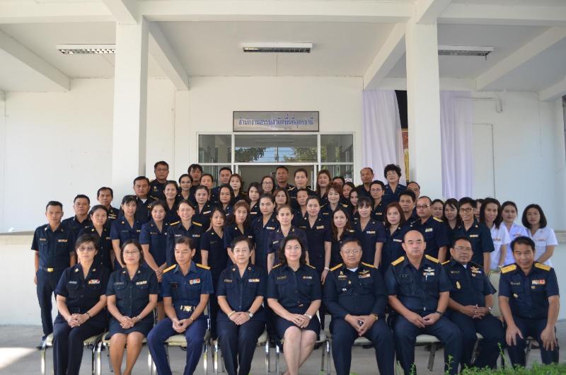 ภาพถ่าย ใช้ปุ่มลูกศร ซ้าย หรือ ขวา เลื่อนภาพถ่าย หรือปุ่มสามเหลี่ยมฉายภาพอัตโนมัติ  ถ้าต้องการบันทึกภาพ ใช้เมาส์คลิกขวาเลือกหัวข้อ  เป็นรูปภาพเป็น.. หรือ save as.. แสดงเต็มจอภาพ กุดปุ่ม F11 