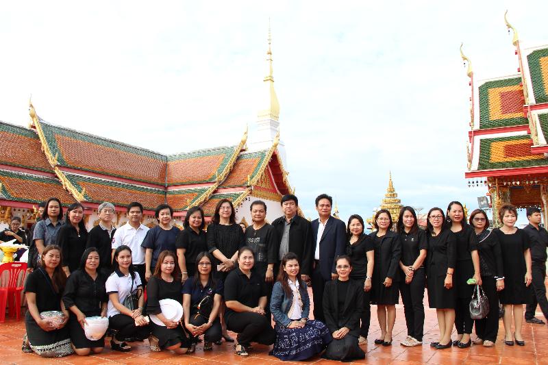 ภาพถ่าย ใช้ปุ่มลูกศร ซ้าย หรือ ขวา เลื่อนภาพถ่าย หรือปุ่มสามเหลี่ยมฉายภาพอัตโนมัติ  ถ้าต้องการบันทึกภาพ ใช้เมาส์คลิกขวาเลือกหัวข้อ  เป็นรูปภาพเป็น.. หรือ save as.. แสดงเต็มจอภาพ กุดปุ่ม F11 