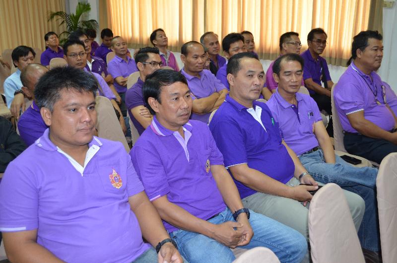 ภาพถ่าย ใช้ปุ่มลูกศร ซ้าย หรือ ขวา เลื่อนภาพถ่าย หรือปุ่มสามเหลี่ยมฉายภาพอัตโนมัติ  ถ้าต้องการบันทึกภาพ ใช้เมาส์คลิกขวาเลือกหัวข้อ  เป็นรูปภาพเป็น.. หรือ save as.. แสดงเต็มจอภาพ กุดปุ่ม F11 