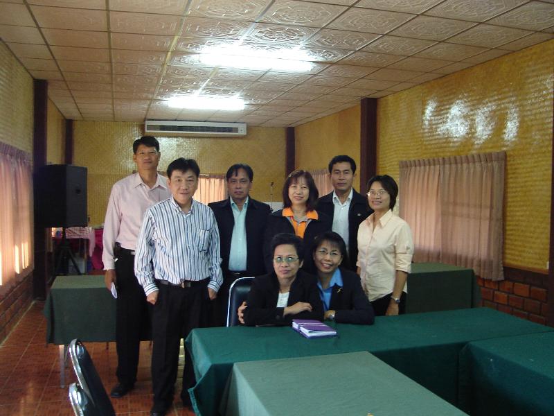 ภาพถ่าย ใช้ปุ่มลูกศร ซ้าย หรือ ขวา เลื่อนภาพถ่าย หรือปุ่มสามเหลี่ยมฉายภาพอัตโนมัติ  ถ้าต้องการบันทึกภาพ ใช้เมาส์คลิกขวาเลือกหัวข้อ  เป็นรูปภาพเป็น.. หรือ save as.. แสดงเต็มจอภาพ กุดปุ่ม F11 