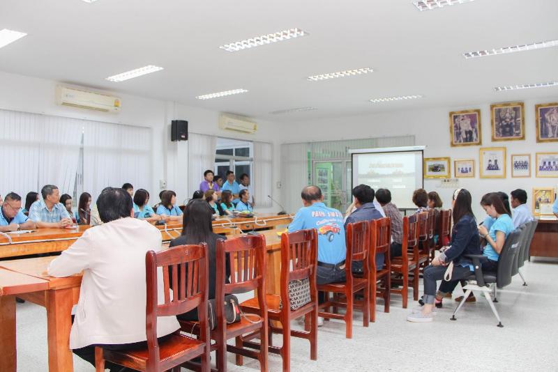 ภาพถ่าย ใช้ปุ่มลูกศร ซ้าย หรือ ขวา เลื่อนภาพถ่าย หรือปุ่มสามเหลี่ยมฉายภาพอัตโนมัติ  ถ้าต้องการบันทึกภาพ ใช้เมาส์คลิกขวาเลือกหัวข้อ  เป็นรูปภาพเป็น.. หรือ save as.. แสดงเต็มจอภาพ กุดปุ่ม F11 