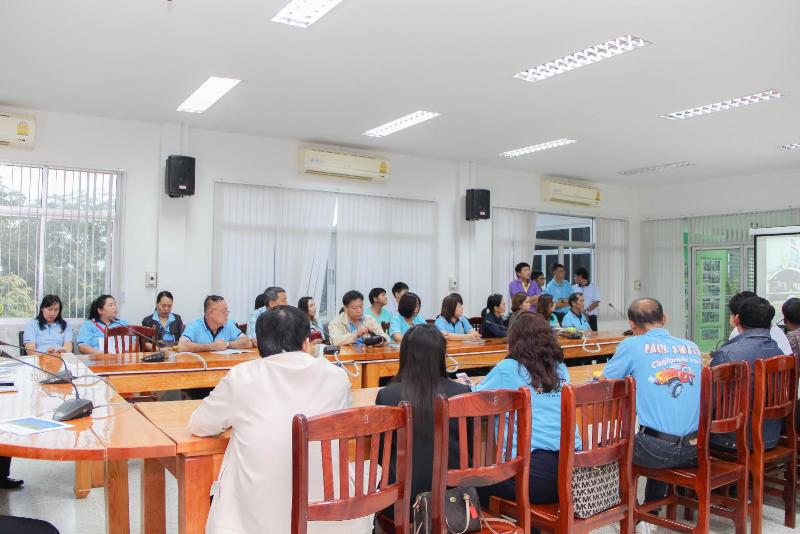 ภาพถ่าย ใช้ปุ่มลูกศร ซ้าย หรือ ขวา เลื่อนภาพถ่าย หรือปุ่มสามเหลี่ยมฉายภาพอัตโนมัติ  ถ้าต้องการบันทึกภาพ ใช้เมาส์คลิกขวาเลือกหัวข้อ  เป็นรูปภาพเป็น.. หรือ save as.. แสดงเต็มจอภาพ กุดปุ่ม F11 