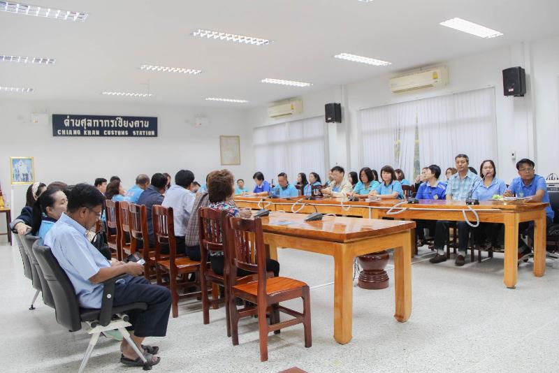 ภาพถ่าย ใช้ปุ่มลูกศร ซ้าย หรือ ขวา เลื่อนภาพถ่าย หรือปุ่มสามเหลี่ยมฉายภาพอัตโนมัติ  ถ้าต้องการบันทึกภาพ ใช้เมาส์คลิกขวาเลือกหัวข้อ  เป็นรูปภาพเป็น.. หรือ save as.. แสดงเต็มจอภาพ กุดปุ่ม F11 