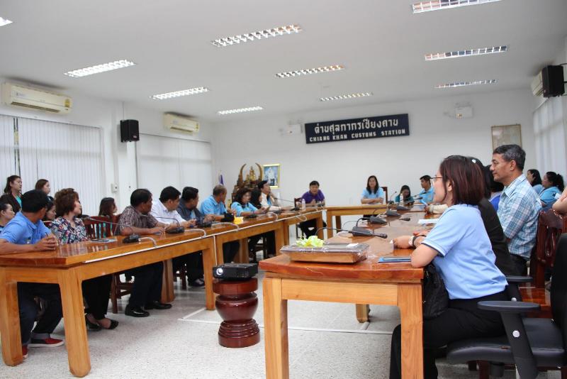 ภาพถ่าย ใช้ปุ่มลูกศร ซ้าย หรือ ขวา เลื่อนภาพถ่าย หรือปุ่มสามเหลี่ยมฉายภาพอัตโนมัติ  ถ้าต้องการบันทึกภาพ ใช้เมาส์คลิกขวาเลือกหัวข้อ  เป็นรูปภาพเป็น.. หรือ save as.. แสดงเต็มจอภาพ กุดปุ่ม F11 