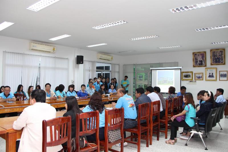 ภาพถ่าย ใช้ปุ่มลูกศร ซ้าย หรือ ขวา เลื่อนภาพถ่าย หรือปุ่มสามเหลี่ยมฉายภาพอัตโนมัติ  ถ้าต้องการบันทึกภาพ ใช้เมาส์คลิกขวาเลือกหัวข้อ  เป็นรูปภาพเป็น.. หรือ save as.. แสดงเต็มจอภาพ กุดปุ่ม F11 