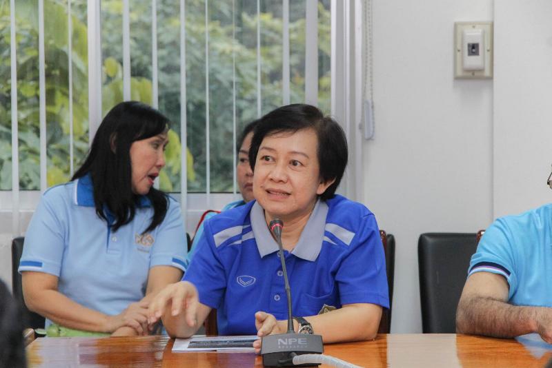 ภาพถ่าย ใช้ปุ่มลูกศร ซ้าย หรือ ขวา เลื่อนภาพถ่าย หรือปุ่มสามเหลี่ยมฉายภาพอัตโนมัติ  ถ้าต้องการบันทึกภาพ ใช้เมาส์คลิกขวาเลือกหัวข้อ  เป็นรูปภาพเป็น.. หรือ save as.. แสดงเต็มจอภาพ กุดปุ่ม F11 