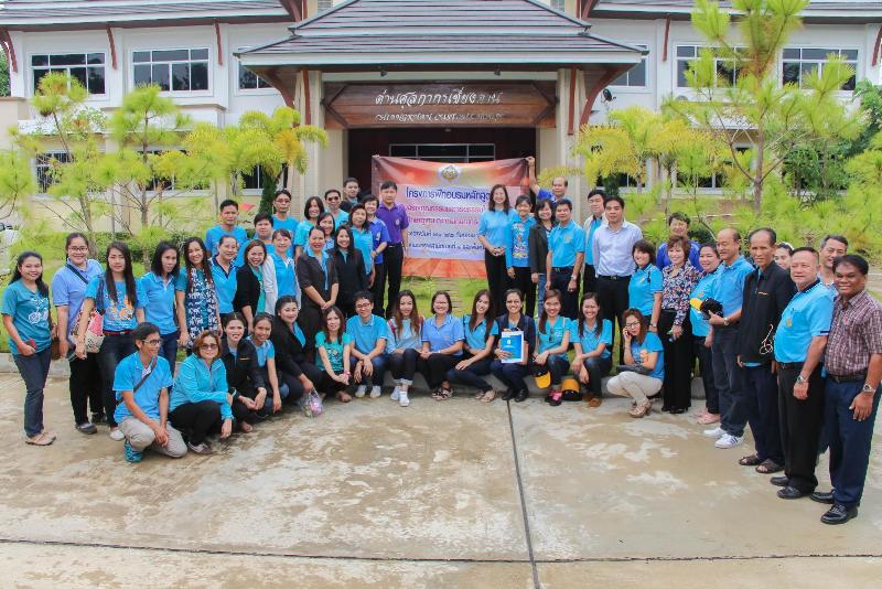 ภาพถ่าย ใช้ปุ่มลูกศร ซ้าย หรือ ขวา เลื่อนภาพถ่าย หรือปุ่มสามเหลี่ยมฉายภาพอัตโนมัติ  ถ้าต้องการบันทึกภาพ ใช้เมาส์คลิกขวาเลือกหัวข้อ  เป็นรูปภาพเป็น.. หรือ save as.. แสดงเต็มจอภาพ กุดปุ่ม F11 