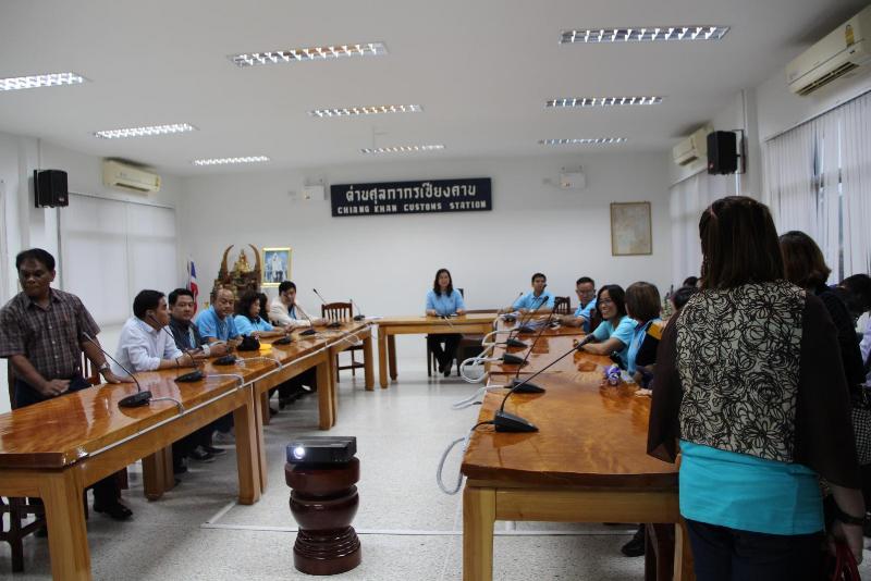 ภาพถ่าย ใช้ปุ่มลูกศร ซ้าย หรือ ขวา เลื่อนภาพถ่าย หรือปุ่มสามเหลี่ยมฉายภาพอัตโนมัติ  ถ้าต้องการบันทึกภาพ ใช้เมาส์คลิกขวาเลือกหัวข้อ  เป็นรูปภาพเป็น.. หรือ save as.. แสดงเต็มจอภาพ กุดปุ่ม F11 