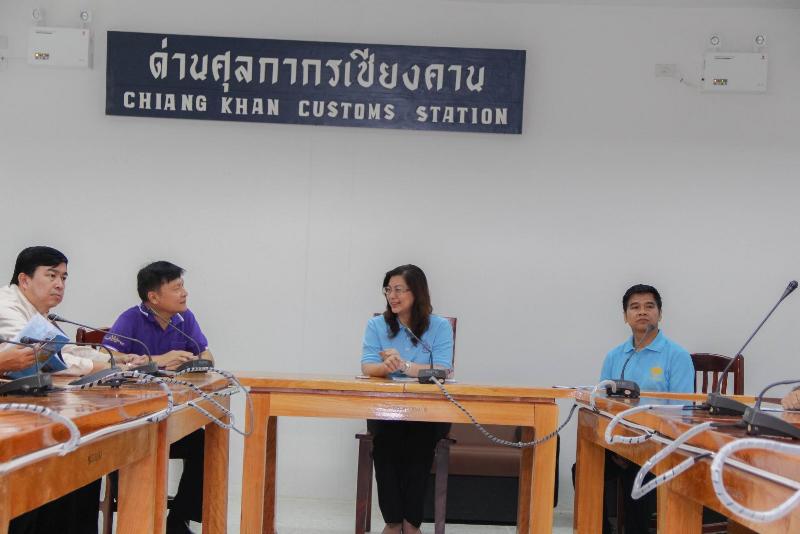 ภาพถ่าย ใช้ปุ่มลูกศร ซ้าย หรือ ขวา เลื่อนภาพถ่าย หรือปุ่มสามเหลี่ยมฉายภาพอัตโนมัติ  ถ้าต้องการบันทึกภาพ ใช้เมาส์คลิกขวาเลือกหัวข้อ  เป็นรูปภาพเป็น.. หรือ save as.. แสดงเต็มจอภาพ กุดปุ่ม F11 