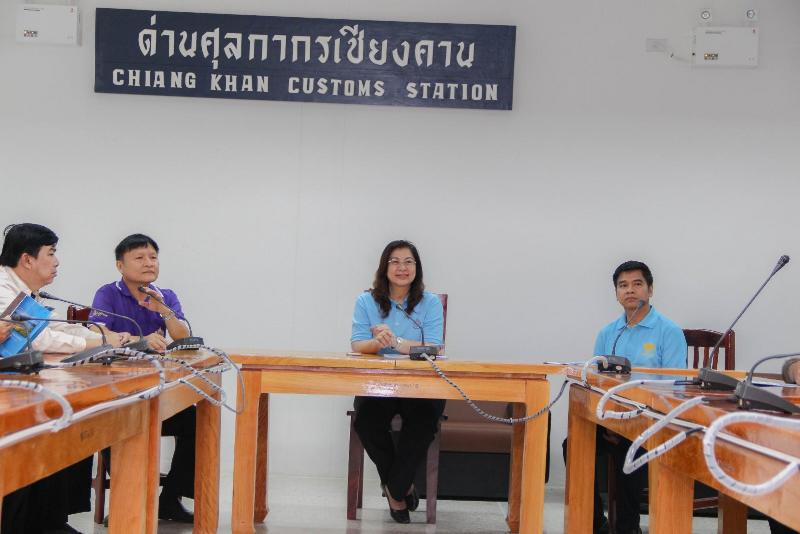 ภาพถ่าย ใช้ปุ่มลูกศร ซ้าย หรือ ขวา เลื่อนภาพถ่าย หรือปุ่มสามเหลี่ยมฉายภาพอัตโนมัติ  ถ้าต้องการบันทึกภาพ ใช้เมาส์คลิกขวาเลือกหัวข้อ  เป็นรูปภาพเป็น.. หรือ save as.. แสดงเต็มจอภาพ กุดปุ่ม F11 