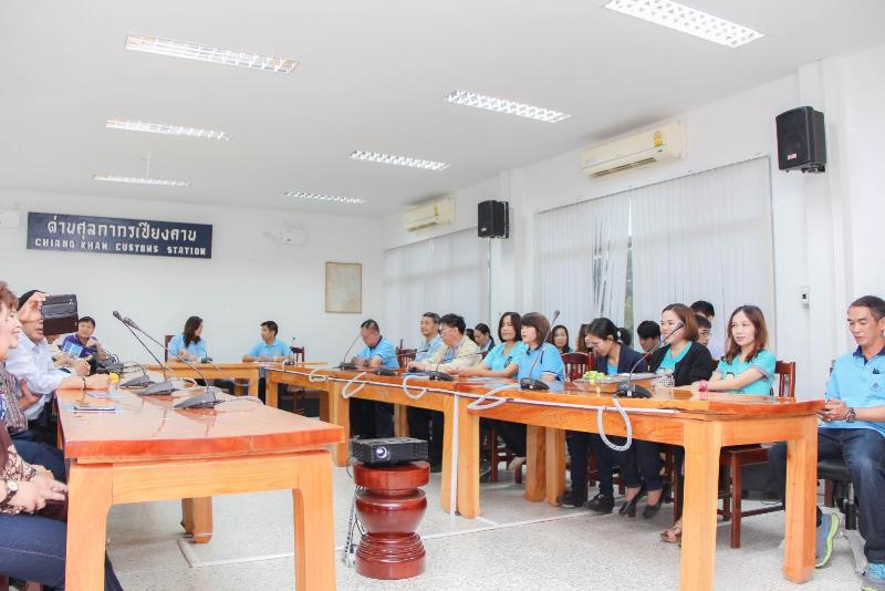 ภาพถ่าย ใช้ปุ่มลูกศร ซ้าย หรือ ขวา เลื่อนภาพถ่าย หรือปุ่มสามเหลี่ยมฉายภาพอัตโนมัติ  ถ้าต้องการบันทึกภาพ ใช้เมาส์คลิกขวาเลือกหัวข้อ  เป็นรูปภาพเป็น.. หรือ save as.. แสดงเต็มจอภาพ กุดปุ่ม F11 