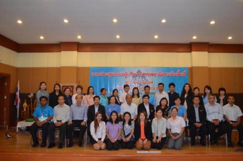 ภาพถ่าย ใช้ปุ่มลูกศร ซ้าย หรือ ขวา เลื่อนภาพถ่าย หรือปุ่มสามเหลี่ยมฉายภาพอัตโนมัติ  ถ้าต้องการบันทึกภาพ ใช้เมาส์คลิกขวาเลือกหัวข้อ  เป็นรูปภาพเป็น.. หรือ save as.. แสดงเต็มจอภาพ กุดปุ่ม F11 