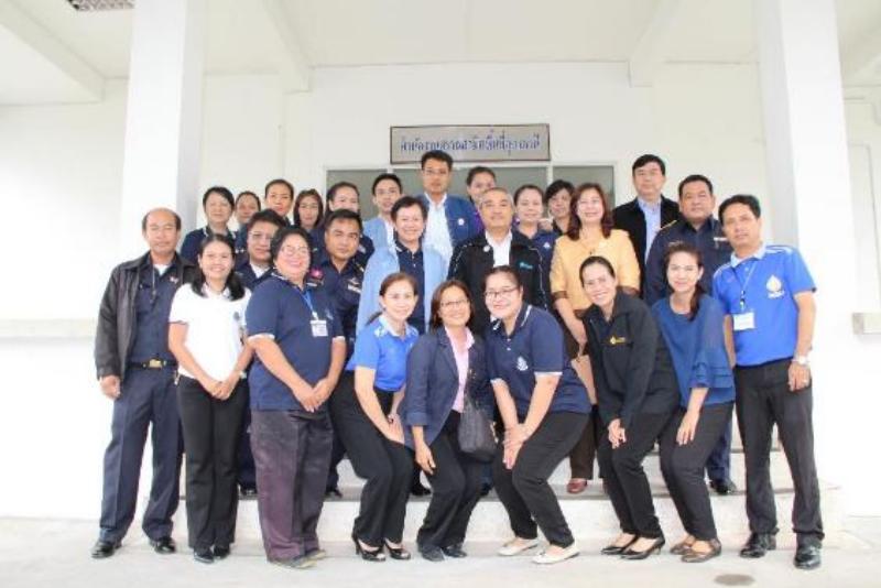 ภาพถ่าย ใช้ปุ่มลูกศร ซ้าย หรือ ขวา เลื่อนภาพถ่าย หรือปุ่มสามเหลี่ยมฉายภาพอัตโนมัติ  ถ้าต้องการบันทึกภาพ ใช้เมาส์คลิกขวาเลือกหัวข้อ  เป็นรูปภาพเป็น.. หรือ save as.. แสดงเต็มจอภาพ กุดปุ่ม F11 