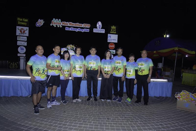 ภาพถ่าย ใช้ปุ่มลูกศร ซ้าย หรือ ขวา เลื่อนภาพถ่าย หรือปุ่มสามเหลี่ยมฉายภาพอัตโนมัติ  ถ้าต้องการบันทึกภาพ ใช้เมาส์คลิกขวาเลือกหัวข้อ  เป็นรูปภาพเป็น.. หรือ save as.. แสดงเต็มจอภาพ กุดปุ่ม F11 