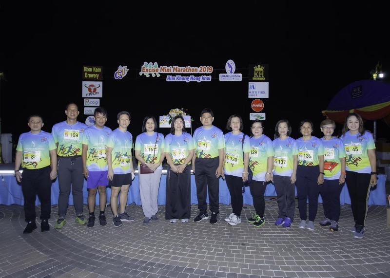 ภาพถ่าย ใช้ปุ่มลูกศร ซ้าย หรือ ขวา เลื่อนภาพถ่าย หรือปุ่มสามเหลี่ยมฉายภาพอัตโนมัติ  ถ้าต้องการบันทึกภาพ ใช้เมาส์คลิกขวาเลือกหัวข้อ  เป็นรูปภาพเป็น.. หรือ save as.. แสดงเต็มจอภาพ กุดปุ่ม F11 