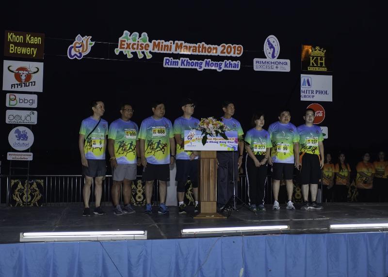 ภาพถ่าย ใช้ปุ่มลูกศร ซ้าย หรือ ขวา เลื่อนภาพถ่าย หรือปุ่มสามเหลี่ยมฉายภาพอัตโนมัติ  ถ้าต้องการบันทึกภาพ ใช้เมาส์คลิกขวาเลือกหัวข้อ  เป็นรูปภาพเป็น.. หรือ save as.. แสดงเต็มจอภาพ กุดปุ่ม F11 