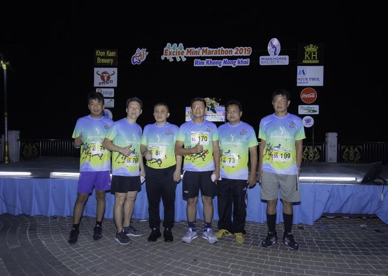 ภาพถ่าย ใช้ปุ่มลูกศร ซ้าย หรือ ขวา เลื่อนภาพถ่าย หรือปุ่มสามเหลี่ยมฉายภาพอัตโนมัติ  ถ้าต้องการบันทึกภาพ ใช้เมาส์คลิกขวาเลือกหัวข้อ  เป็นรูปภาพเป็น.. หรือ save as.. แสดงเต็มจอภาพ กุดปุ่ม F11 