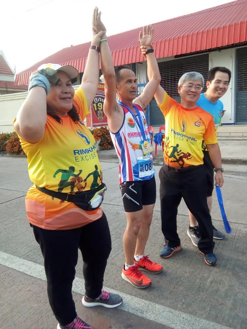 ภาพถ่าย ใช้ปุ่มลูกศร ซ้าย หรือ ขวา เลื่อนภาพถ่าย หรือปุ่มสามเหลี่ยมฉายภาพอัตโนมัติ  ถ้าต้องการบันทึกภาพ ใช้เมาส์คลิกขวาเลือกหัวข้อ  เป็นรูปภาพเป็น.. หรือ save as.. แสดงเต็มจอภาพ กุดปุ่ม F11 