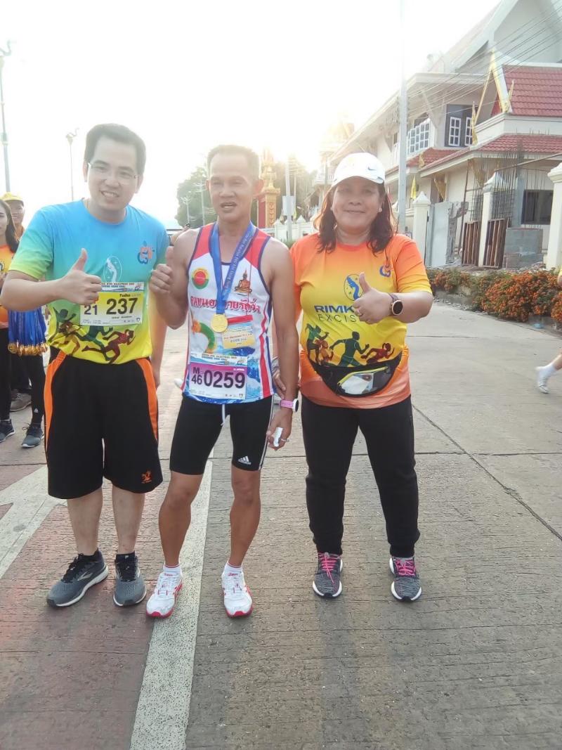 ภาพถ่าย ใช้ปุ่มลูกศร ซ้าย หรือ ขวา เลื่อนภาพถ่าย หรือปุ่มสามเหลี่ยมฉายภาพอัตโนมัติ  ถ้าต้องการบันทึกภาพ ใช้เมาส์คลิกขวาเลือกหัวข้อ  เป็นรูปภาพเป็น.. หรือ save as.. แสดงเต็มจอภาพ กุดปุ่ม F11 