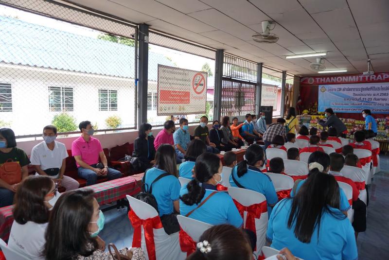 ภาพถ่าย ใช้ปุ่มลูกศร ซ้าย หรือ ขวา เลื่อนภาพถ่าย หรือปุ่มสามเหลี่ยมฉายภาพอัตโนมัติ  ถ้าต้องการบันทึกภาพ ใช้เมาส์คลิกขวาเลือกหัวข้อ  เป็นรูปภาพเป็น.. หรือ save as.. แสดงเต็มจอภาพ กุดปุ่ม F11 